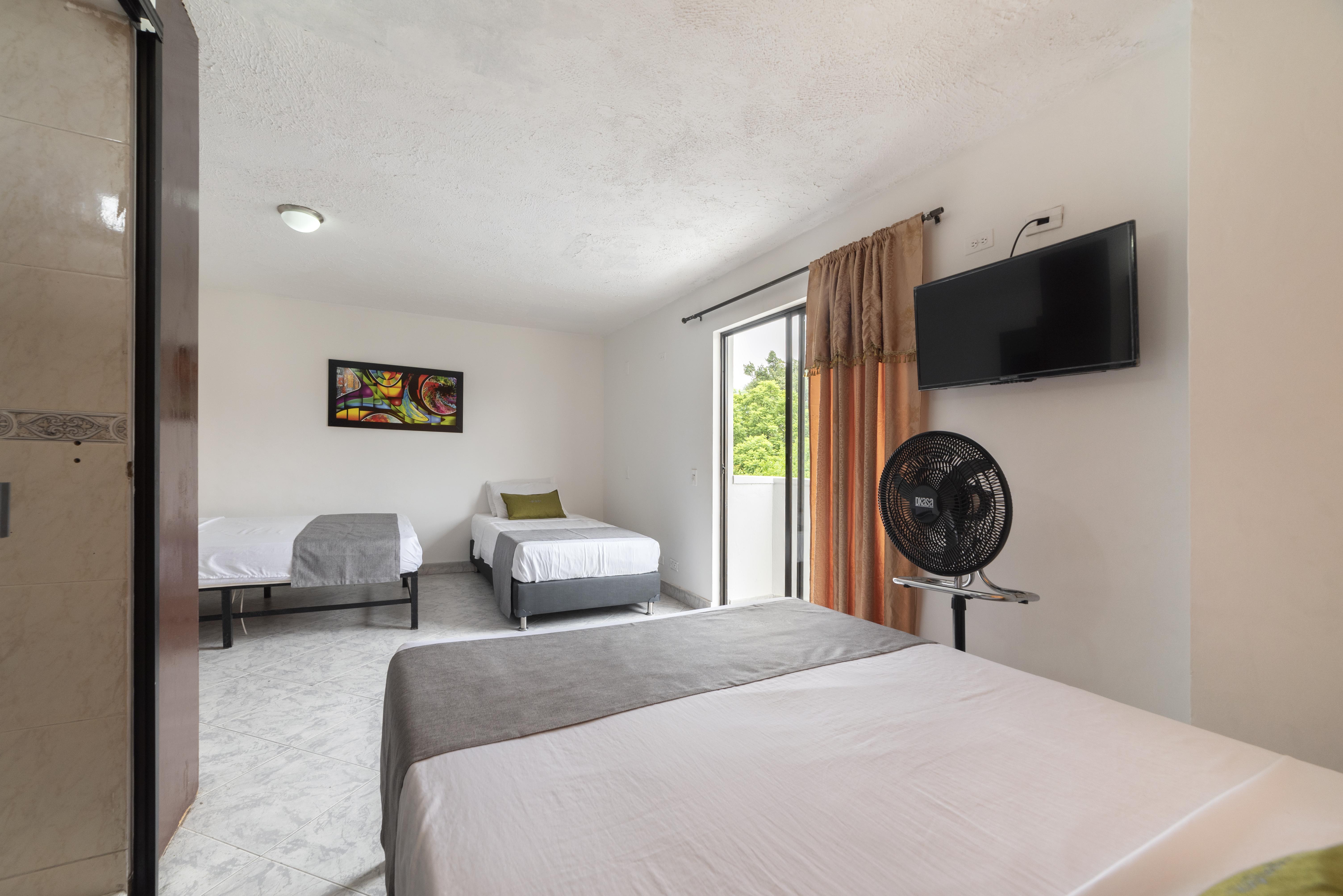 Hotel Balcones Del Estadio Medellín Extérieur photo