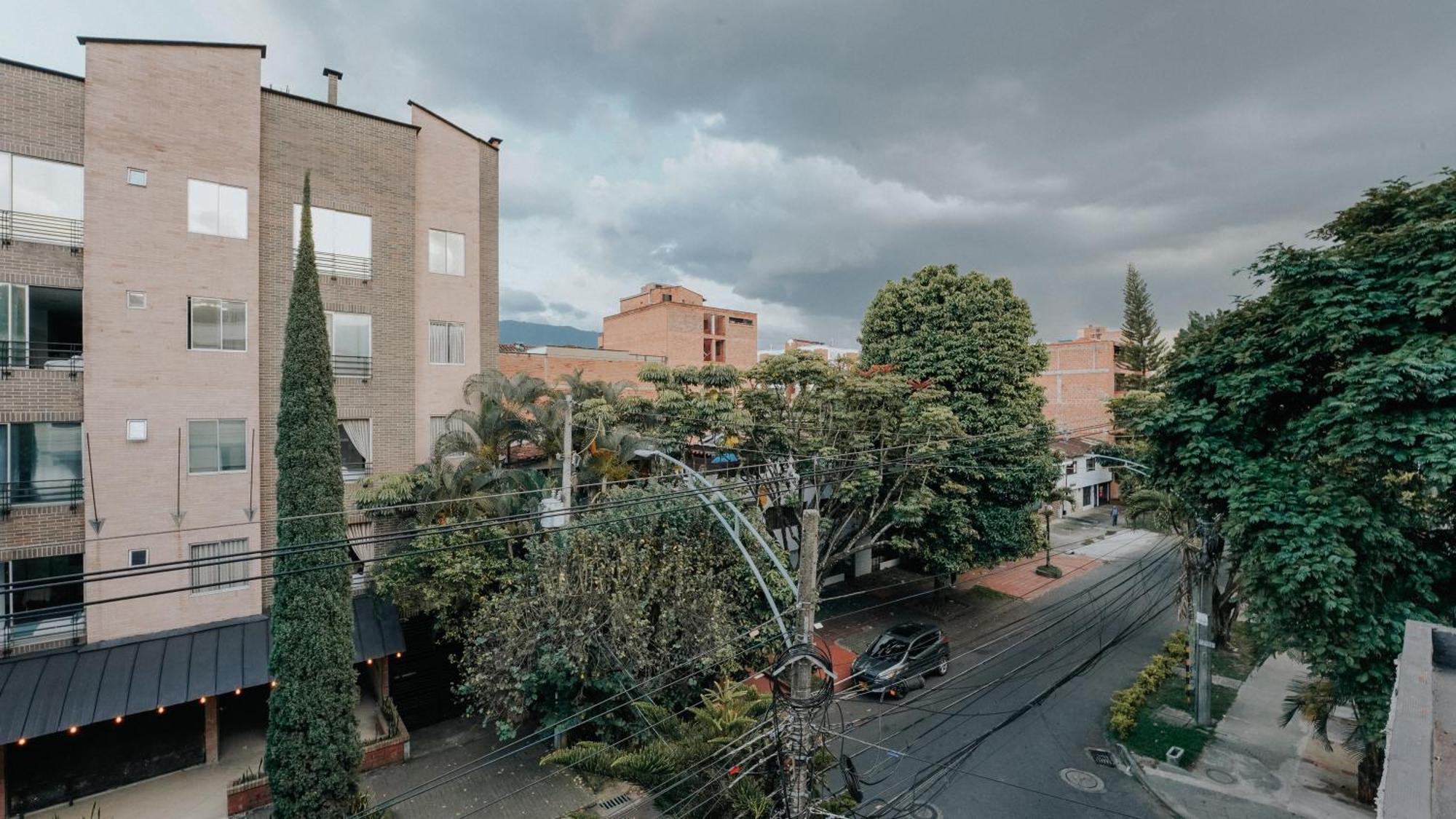 Hotel Balcones Del Estadio Medellín Extérieur photo